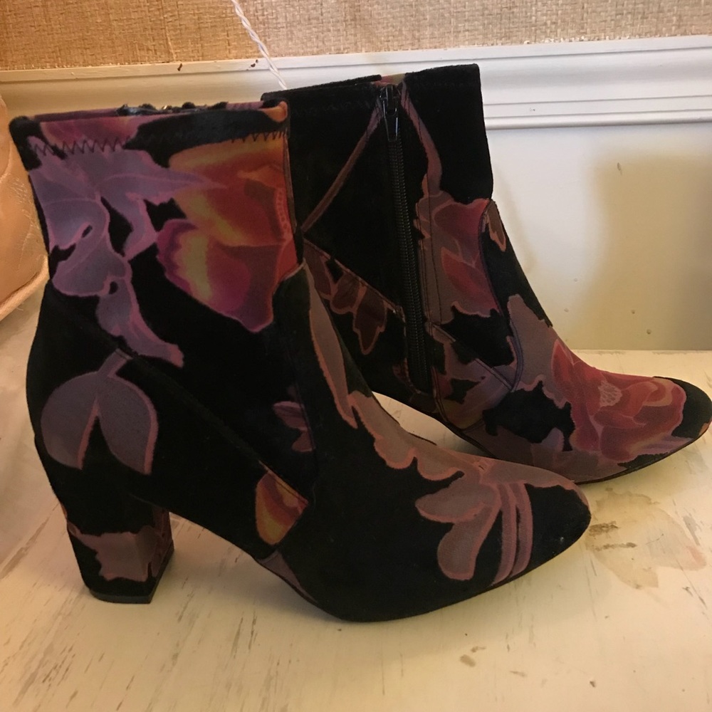 COPY - Steve Madden Floral Velvet Booties